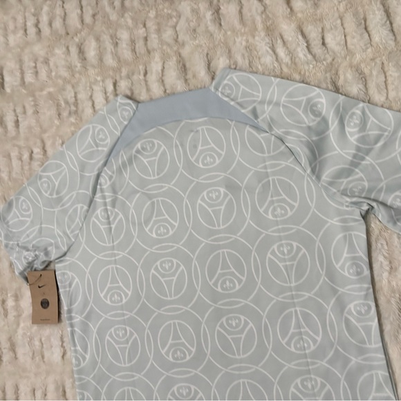 NIKE Men's Paris Saint-Germain Dri-FIT Pre-Match Jersey - Picture 10 of 15